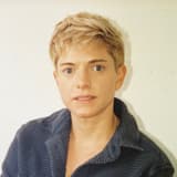 Mae Martin